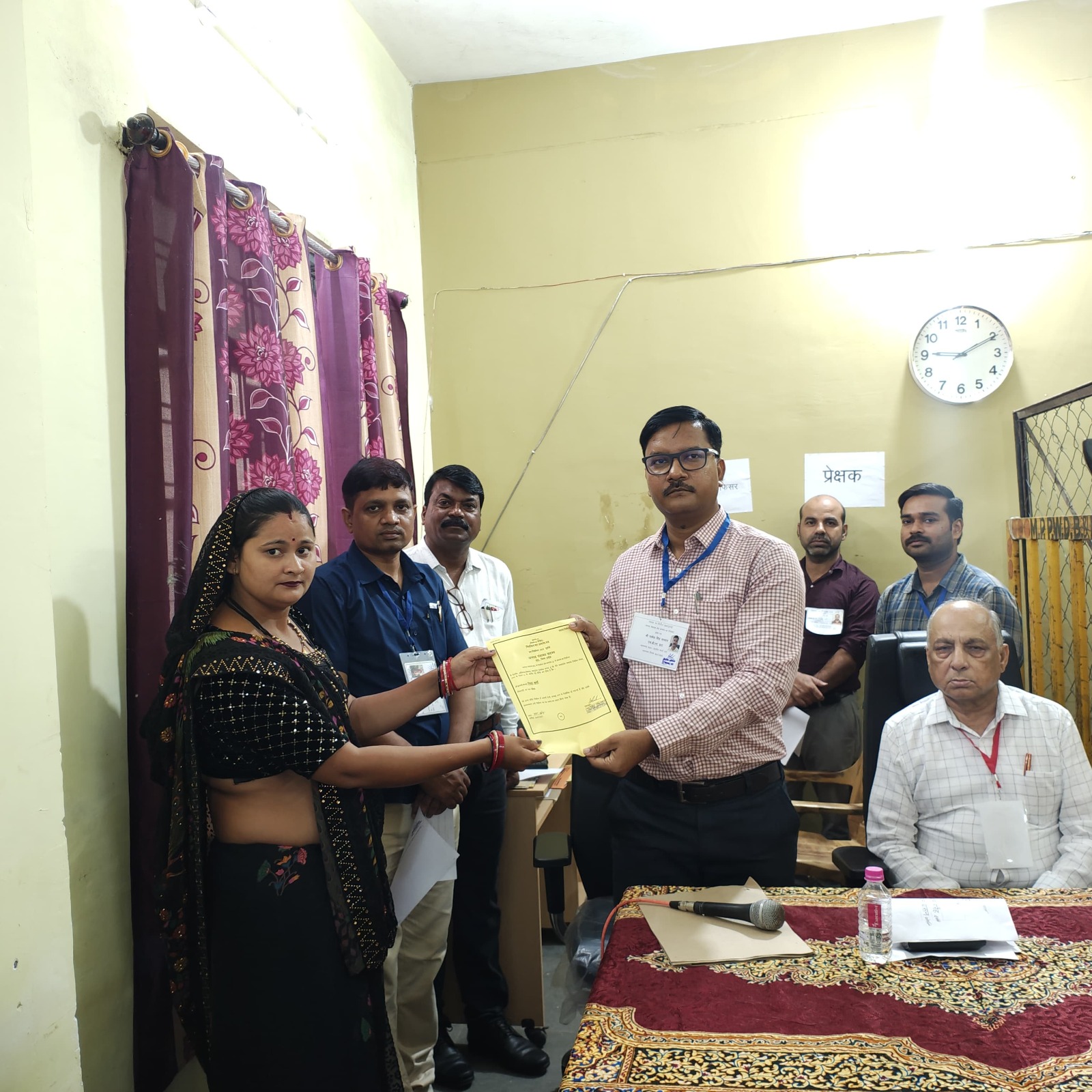 गैसाबाद जनपद पंचायत क्षेत्र क्रमांक-16 में निशा कुर्मी 434 वोटों से विजयी घोषित