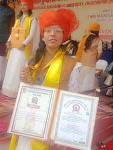 *दमोह की बिटिया गौरी भट्ट ने महाराजा छत्रसाल विवि में जीता स्वर्ण पदक, जिले का नाम किया रोशन