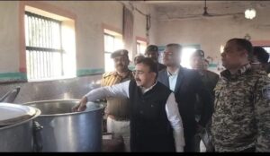 *जेल में रहने के समय का करें सदुपयोग – प्रधान जिला न्यायाधीश सोलंकी*