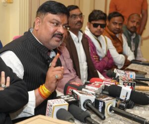 *एस पी की प्रेसवार्ता अयोध्या*