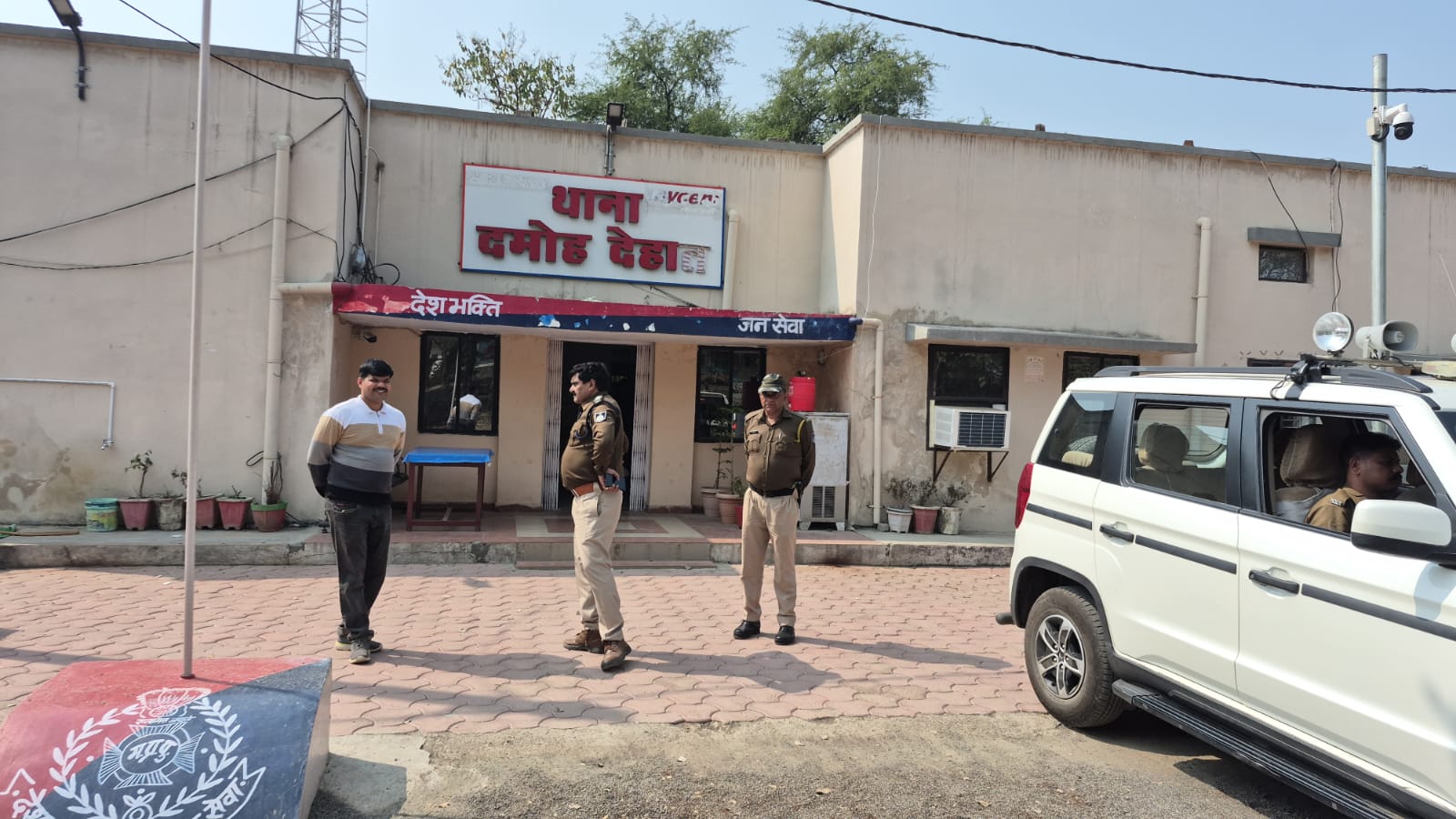 *64 वर्षीय दिव्यांग आरोपी पुलिस कस्टडी से फरार, सुरक्षा व्यवस्था पर उठे गंभीर सवाल*