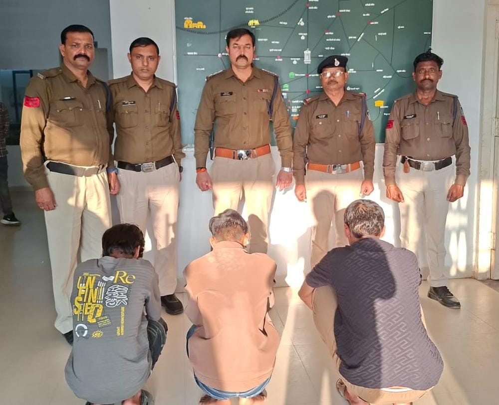 *चाकूबाजों के विरुद्ध दमोह कोतवाली पुलिस की कार्यवाही: 03 आरोपी गिरफ्तार*