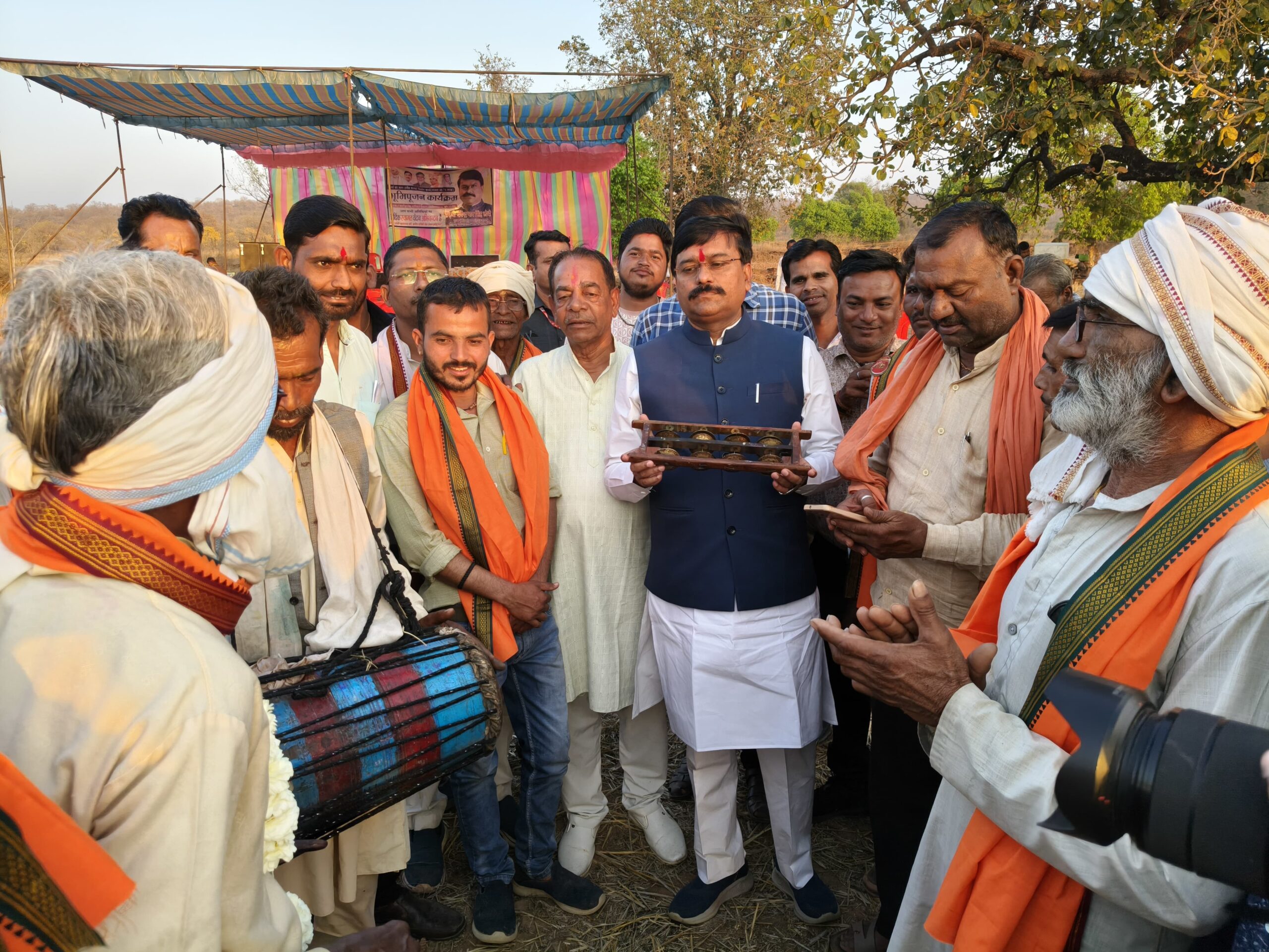 *राज्यमंत्री लोधी ने लगभग 49.74 लाख रुपये की लागत से बनने वाले स्लैब कल्वर्ट निर्माण कार्य का किया भूमि पूजन*