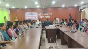 *महिला सुरक्षा शाखा दमोह द्वारा अंतरराष्ट्रीय महिला दिवस पर सम्मान समारोह आयोजित*