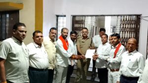 *नवरात्रि और ईद-उल-फितर को लेकर शांति समिति की अहम बैठक शराब दुकान हटाने की उठी मांग*