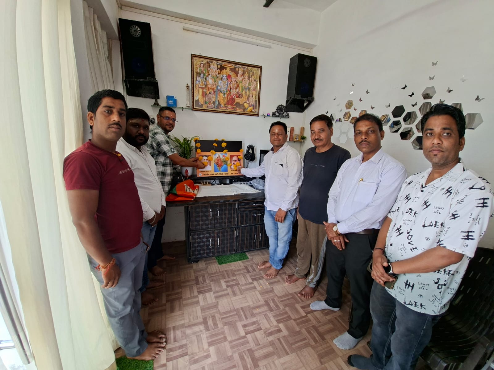 *भाजपा स्थापना दिवस पर दीनदयाल नगर मंडल के सभी बूथ केंद्रों पर हुए कार्यक्रम कार्यकर्ताओं में दिखा उत्साह*