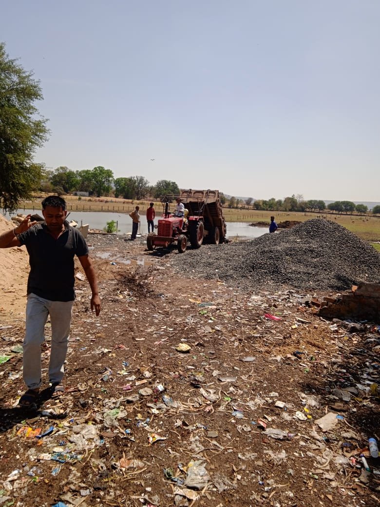 *जनसुनवाई में सार्वजनिक तालाब बचाने की गुहार कलेक्टर ने दिए जांच के निर्देश*