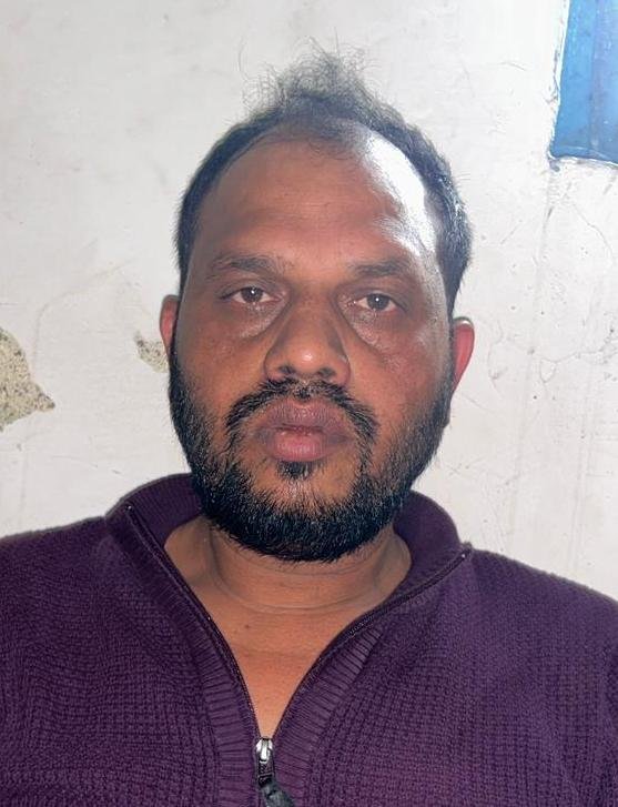 *फर्जी डॉक्टर मामले में पुलिस की बड़ी कार्रवाई, हीरा कौशल अभिरक्षा में*