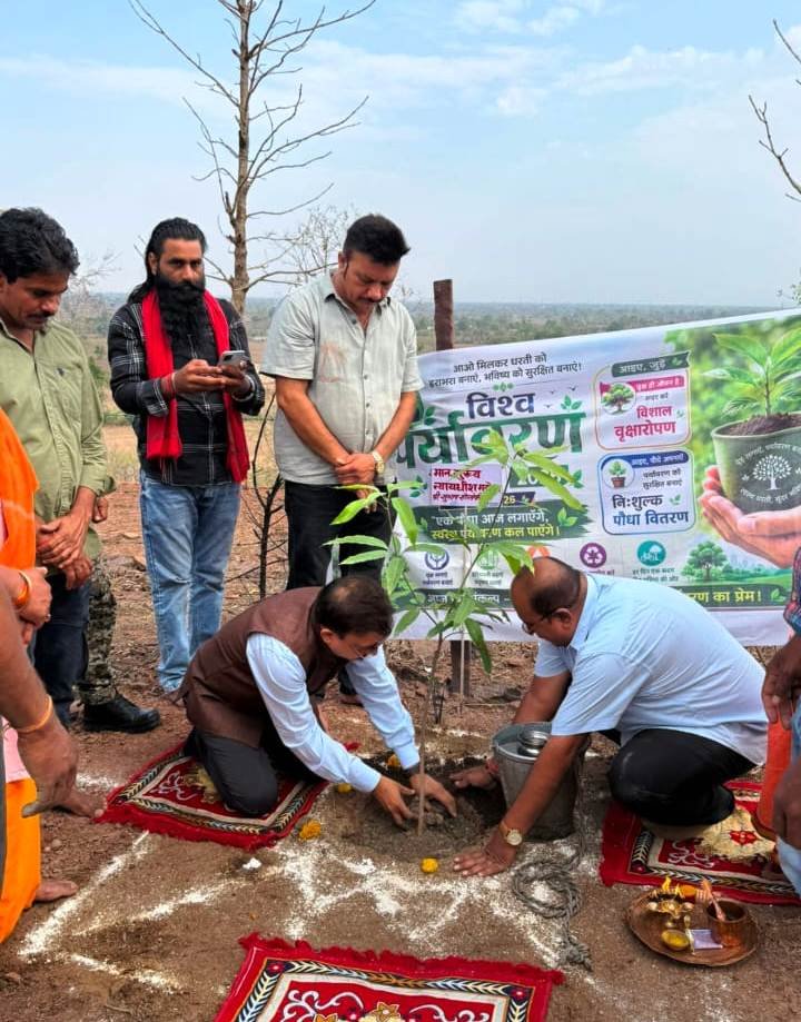 *100 पुत्र एक वृक्ष के बराबर  प्रधान जिला एवं सत्र न्यायाधीश सुभाष सोलंकी*
