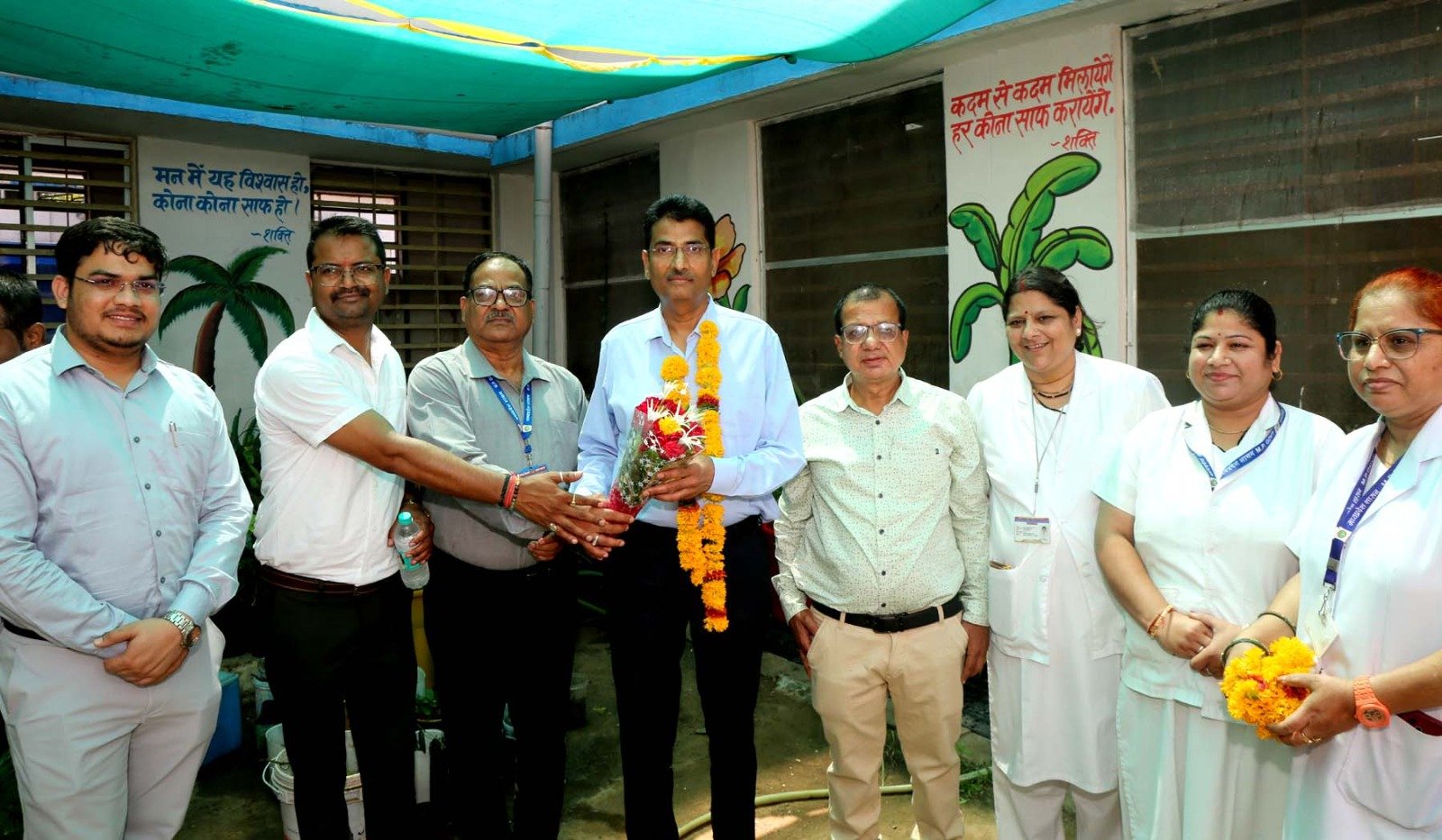 *कलेक्टर ने जिला अस्पताल में बच्चों को पिलाई पल्स पोलियो की दवा*