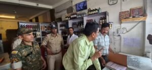 *हटा नाका स्थित शराब दुकान का लाइसेंस निरस्त कलेक्टर प्रताप नारायण यादव की बड़ी कार्रवाई*