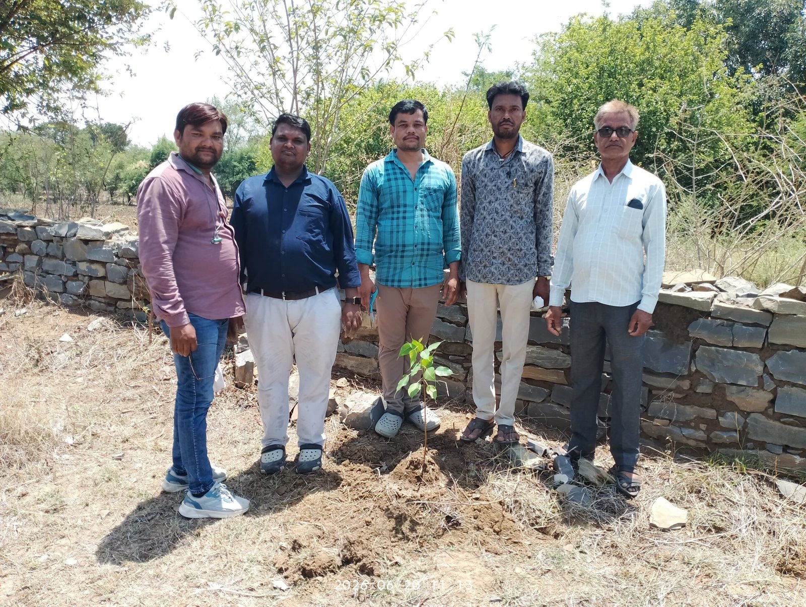 *लक्ष्य दमोह की मुहिम से जुड़े बेलापुरवा एवं मंगोला हाई स्कूल जन्मदिवस पर किया वृक्षारोपण*