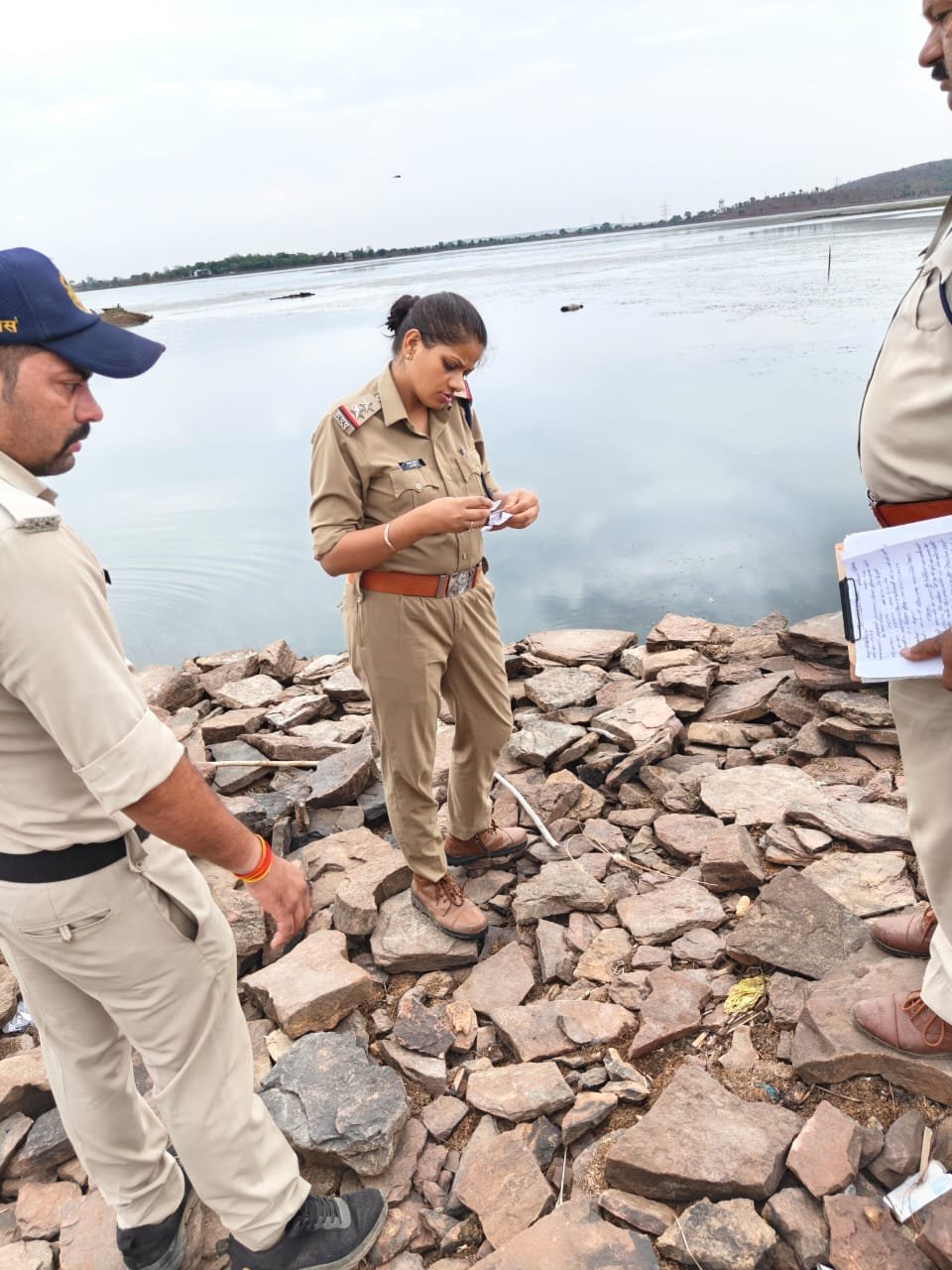 *राजनगर तालाब में प्रेमी युगल की मौत से सनसनी दूसरे दिन युवक का शव बरामद*