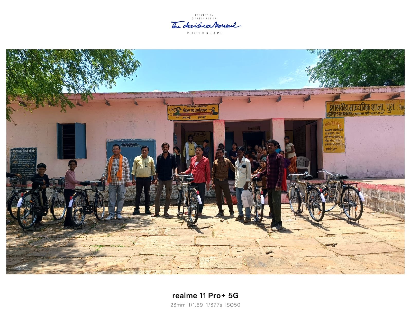 *निशुल्क साइकिल वितरण कार्यक्रम संपन्न विद्यार्थियों में दिखा उत्साह*