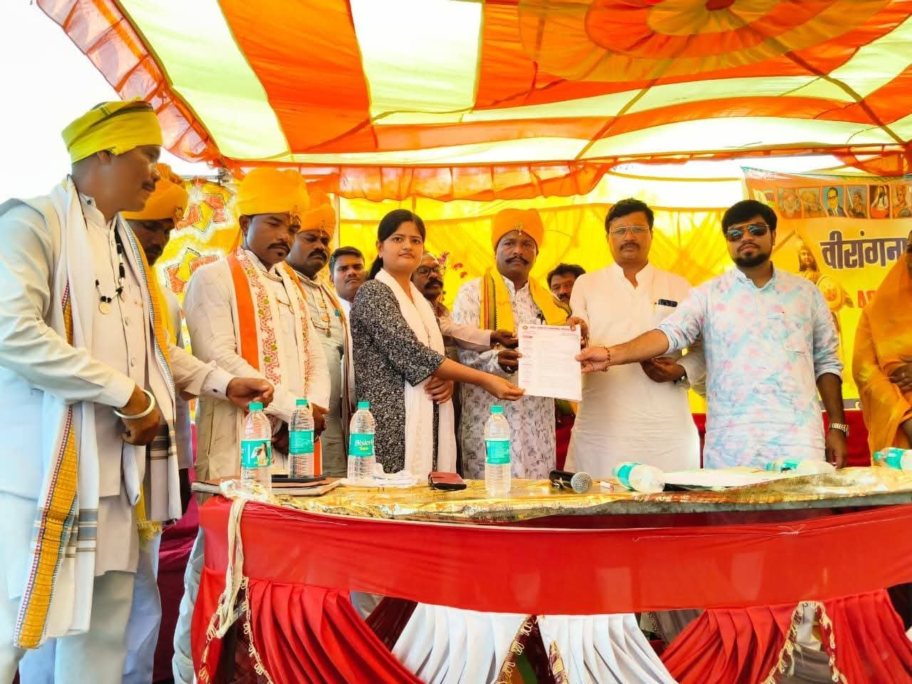 *वीरांगना रानी दुर्गावती बलिदान दिवस पर उठीं आदिवासी समाज की आवाज़ मुख्यमंत्री के नाम सौंपे गए तीन महत्वपूर्ण ज्ञापन*