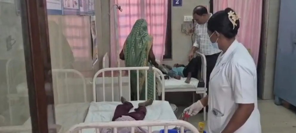 *दमोह में दवा युक्त गेहूं की आशंका से चार मासूमों की तबीयत बिगड़ी 5 वर्षीय बच्चे की मौत*