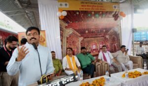 *मुख्यमंत्री तीर्थदर्शन योजना के तहत दमोह से हरिद्वार–ऋषिकेश के लिए विशेष ट्रेन रवाना, 750 श्रद्धालुओं ने शुरू की आस्था की यात्रा*