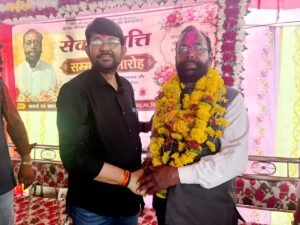 *राज्यमंत्री लखन पटेल ने सहायक शिक्षक आनंद पटेल के सेवानिवृत्ति समारोह में दी शुभकामनाएँ*