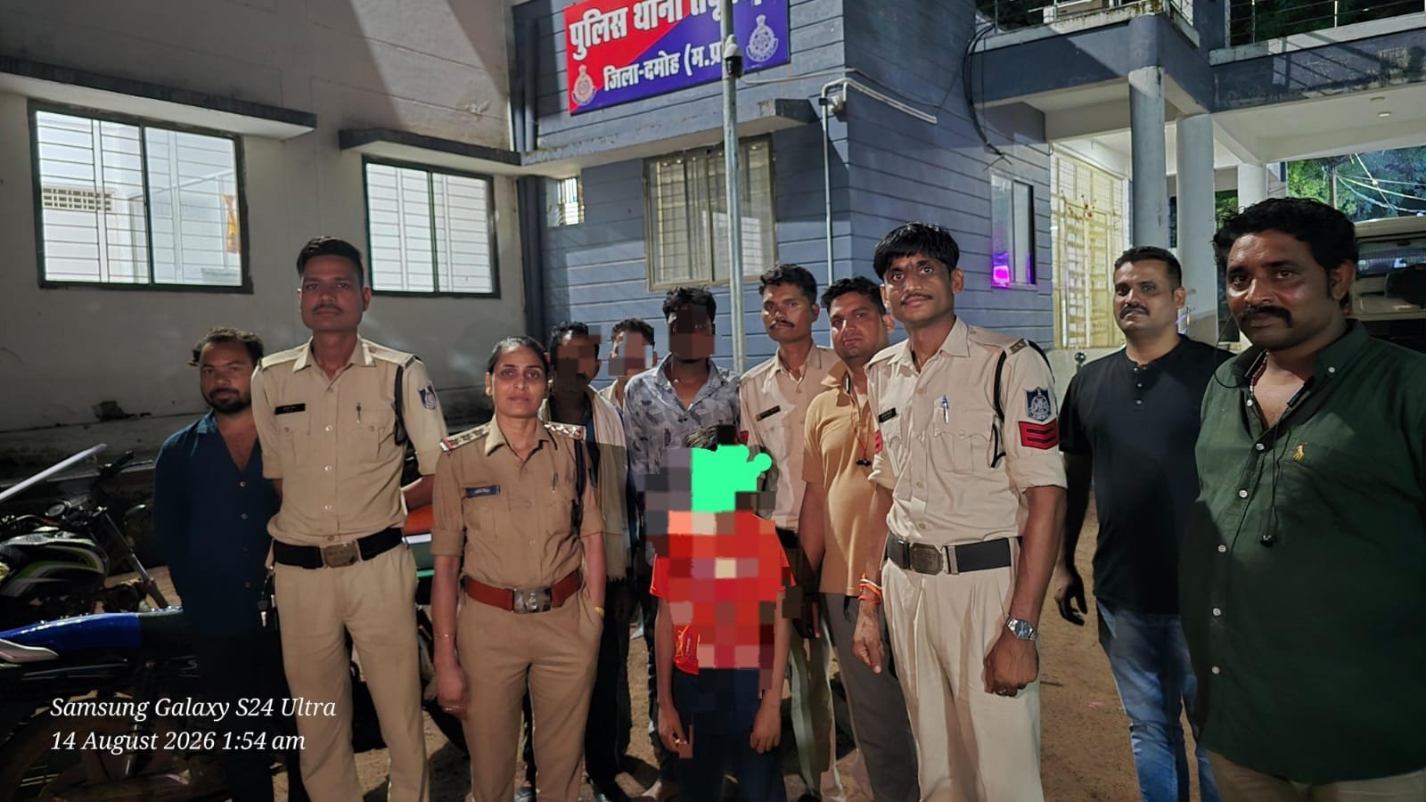 *तेंदूखेड़ा पुलिस की तत्परता से लापता बालक सकुशल बरामद*