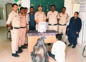 *दमोह कोतवाली पुलिस की बड़ी कार्रवाई 3 किलो 935 ग्राम गांजा जब्त पति-पत्नी गिरफ्तार*