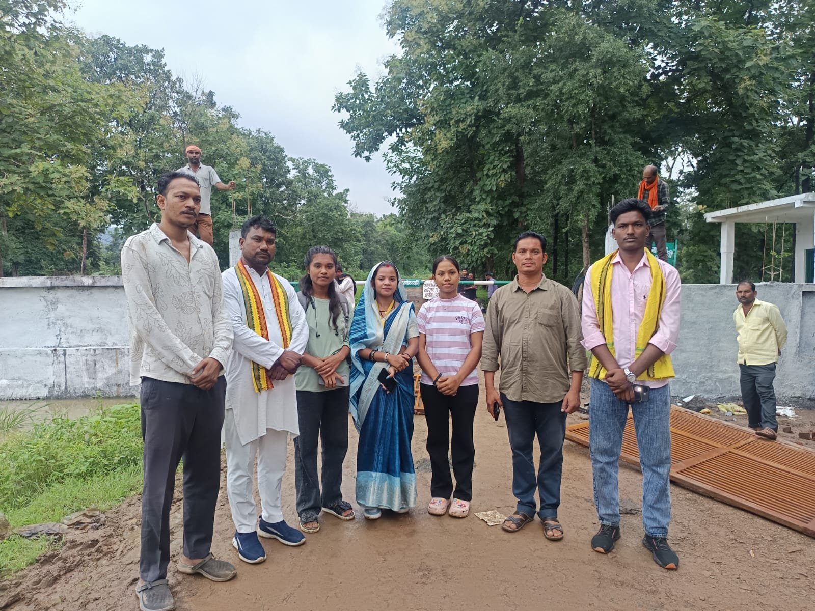 *खबर का असर प्रशासनिक कार्रवाई के बाद सिंगौरगढ़ किला मार्ग से हटाया गया गेट*