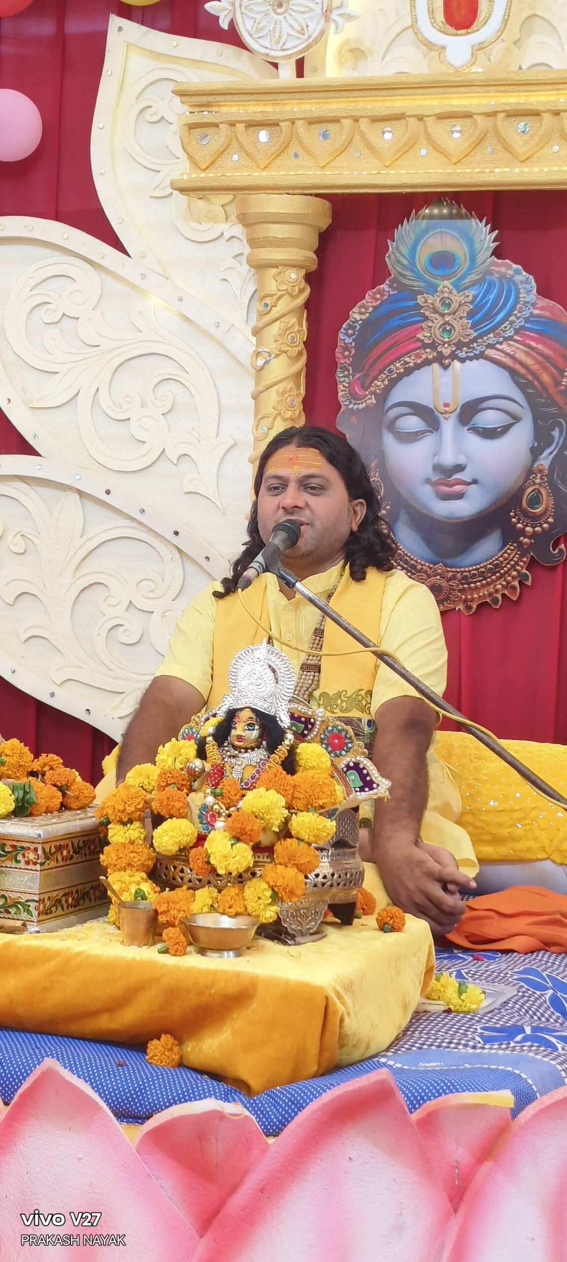 *श्री शिव साईं धाम में श्रीमद्भागवत कथा के चतुर्थ दिवस श्रीकृष्ण जन्मोत्सव का हुआ भावपूर्ण वर्णन*  *पितृपक्ष में श्री शिव साईं सेवाभाव परिवार द्वारा प्रतिदिन रेलवे स्टेशन पर किया जा रहा प्रसाद वितरण*