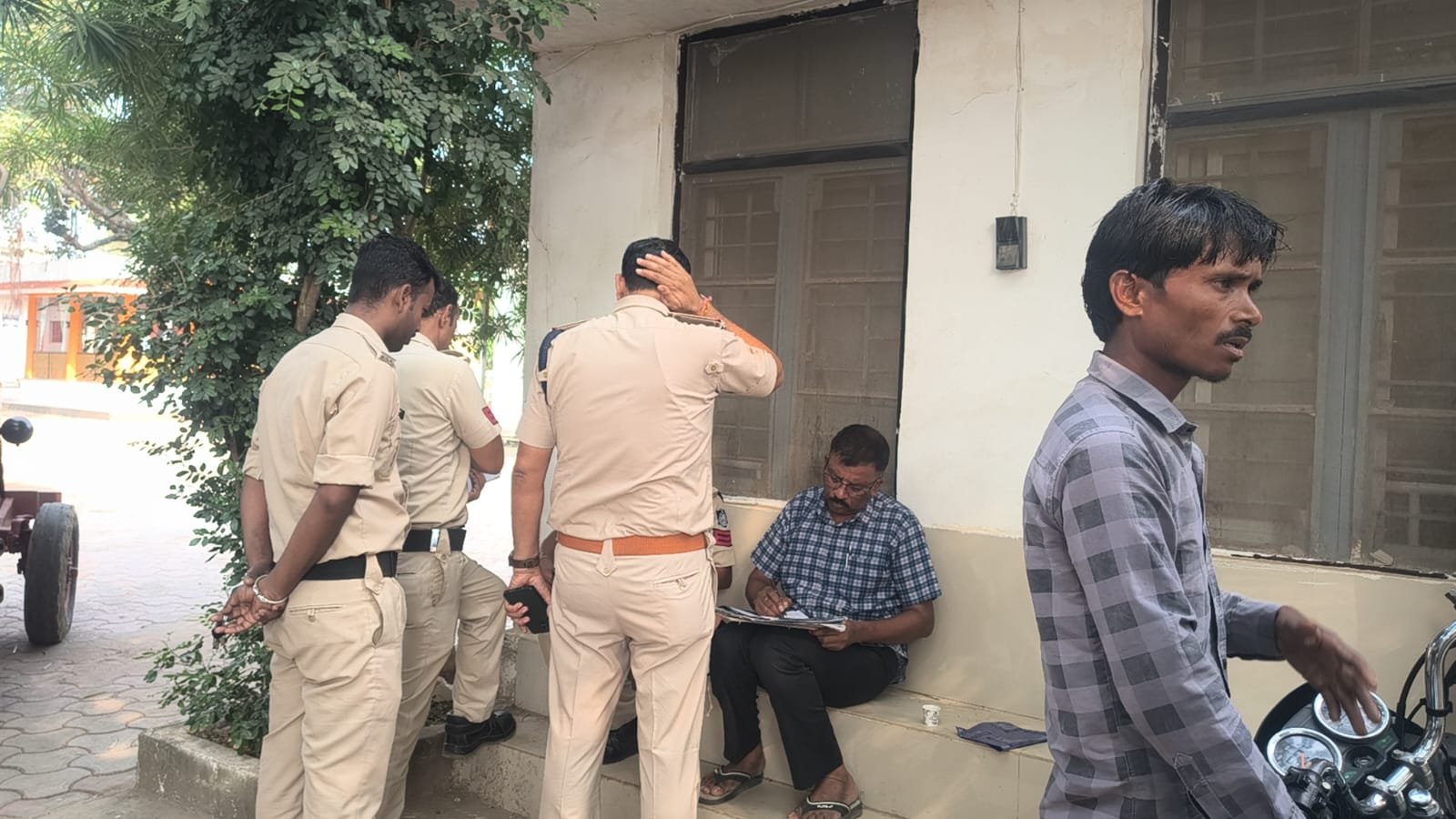 *पथरिया में मां ने तीन बच्चों के साथ कुएं में लगाई छलांग, मां समेत दो बच्चों की मौत*